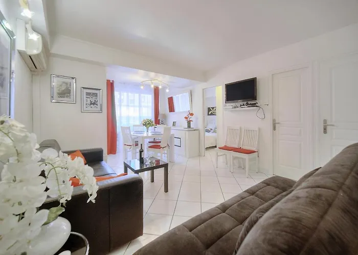 Apartment Confortable 2 Pieces, Hyper Centre- Centre A1b237 *