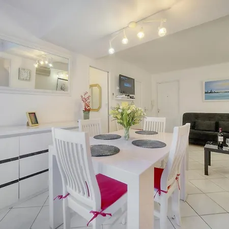 Confortable 2 Pieces, Hyper Centre- Centre A1b237 Apartment *